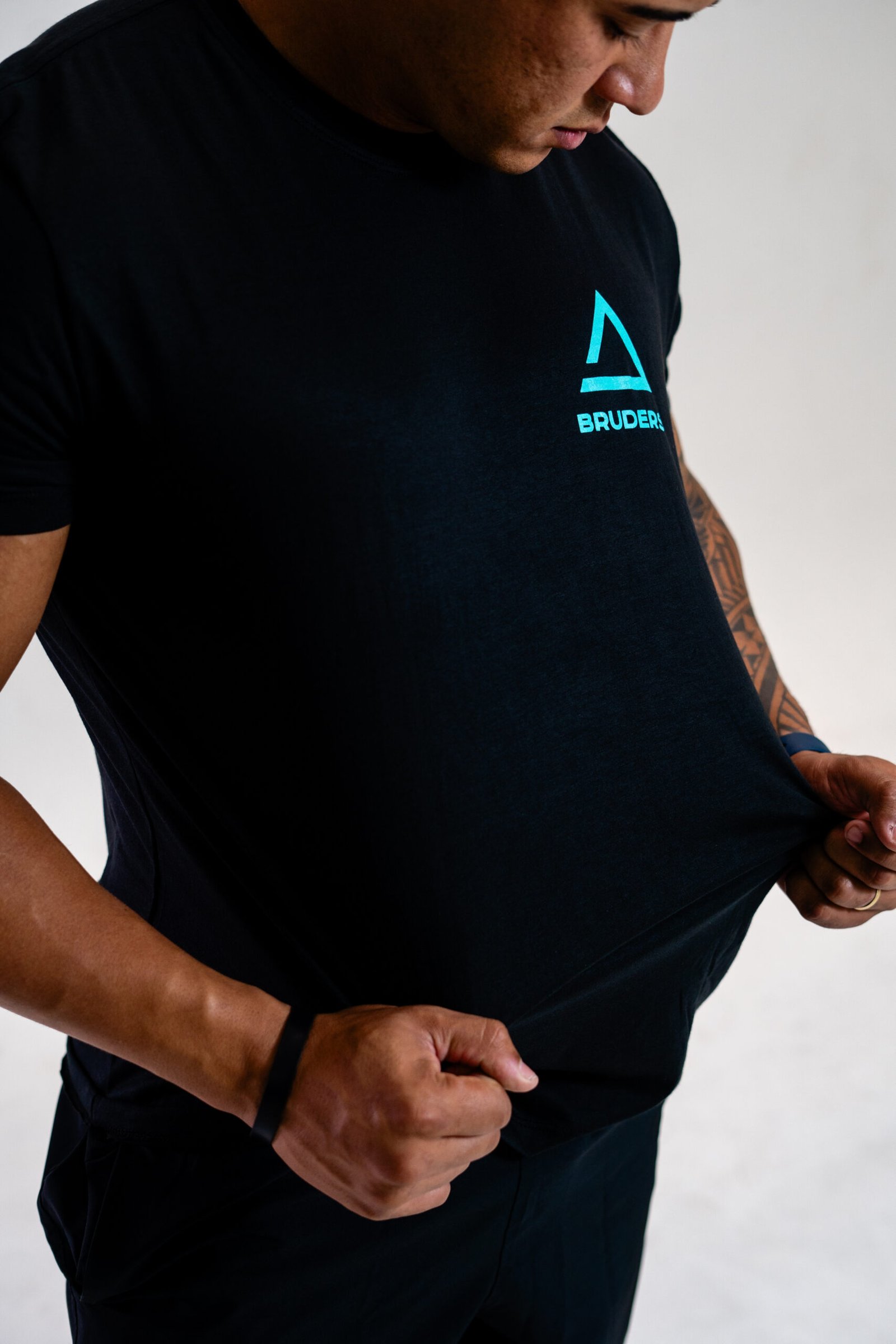 Camiseta Masculina Padrão Triângulo Meia Malha - Bruders - Imagem 5